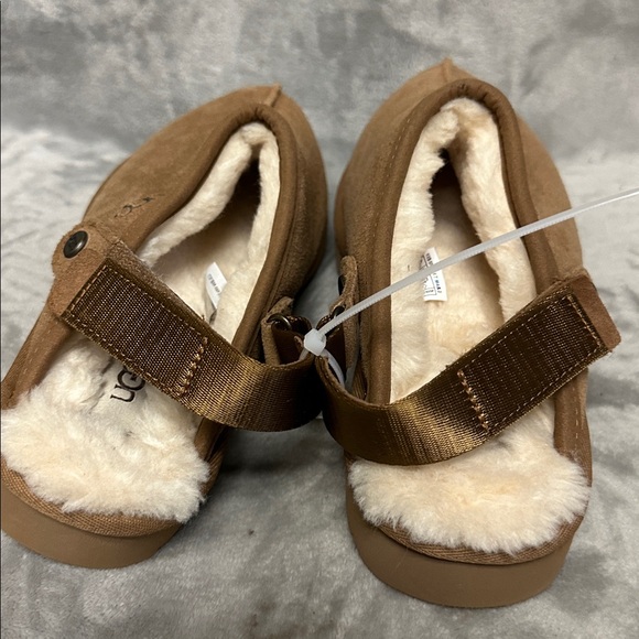 UGG Lanah Clogs Size 8 - Picture 5 of 7